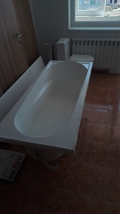 Ванна акриловая