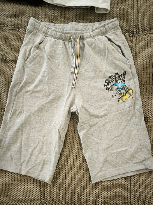 Летни къси панталони за момче 10 11г.