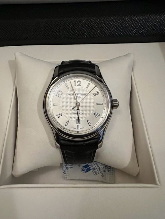 Швейцарские часы Frederique Constant Runabout, лимитка