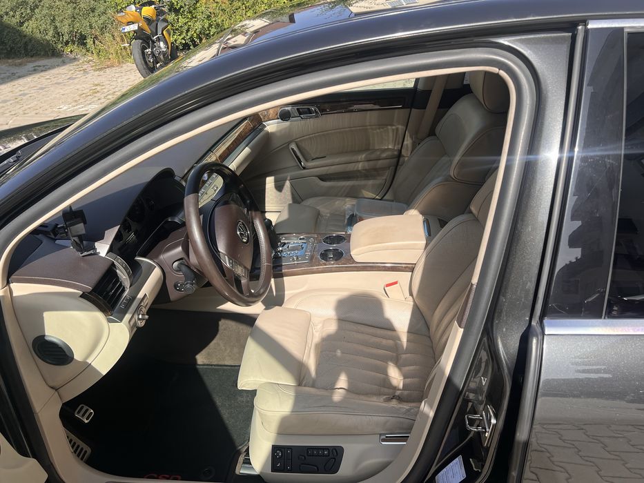 Vand vw phaeton 2011