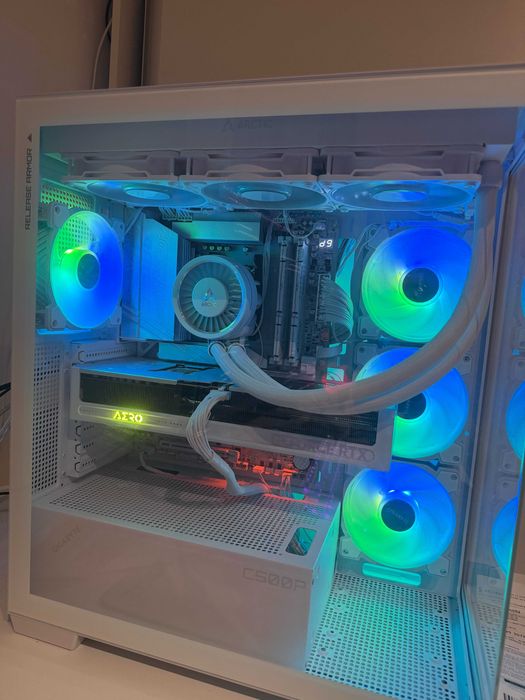 PC GAMING ULTRA Ryzen 9 9950X, RTX 5070 AERO, 64GB 6000Mhz