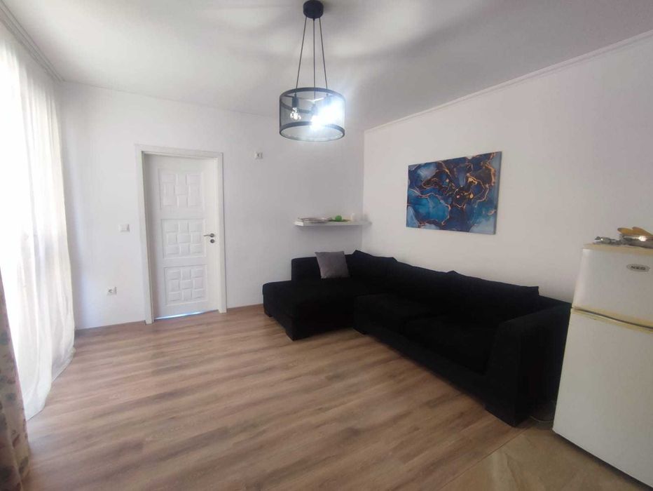 Продава се Двустаен апартамент в Несебър - 55 кв.м за 826 €/кв.м - Снимка #2