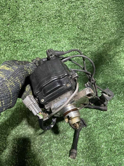 Трамблер Carina E Toyota контрактный!