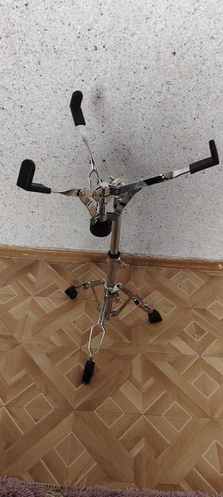 Стойка держатель