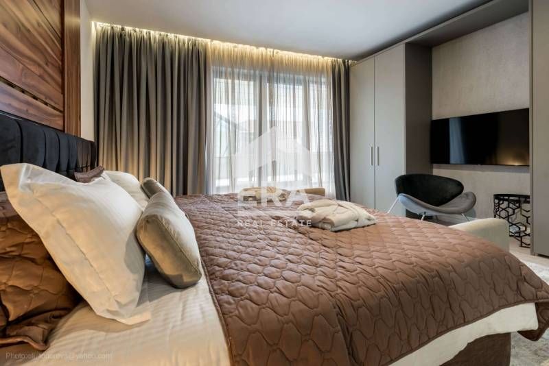 Продава се Четиристаен апартамент в к.к. Слънчев ден - 287 кв.м за 1499 €/кв.м - Снимка #1