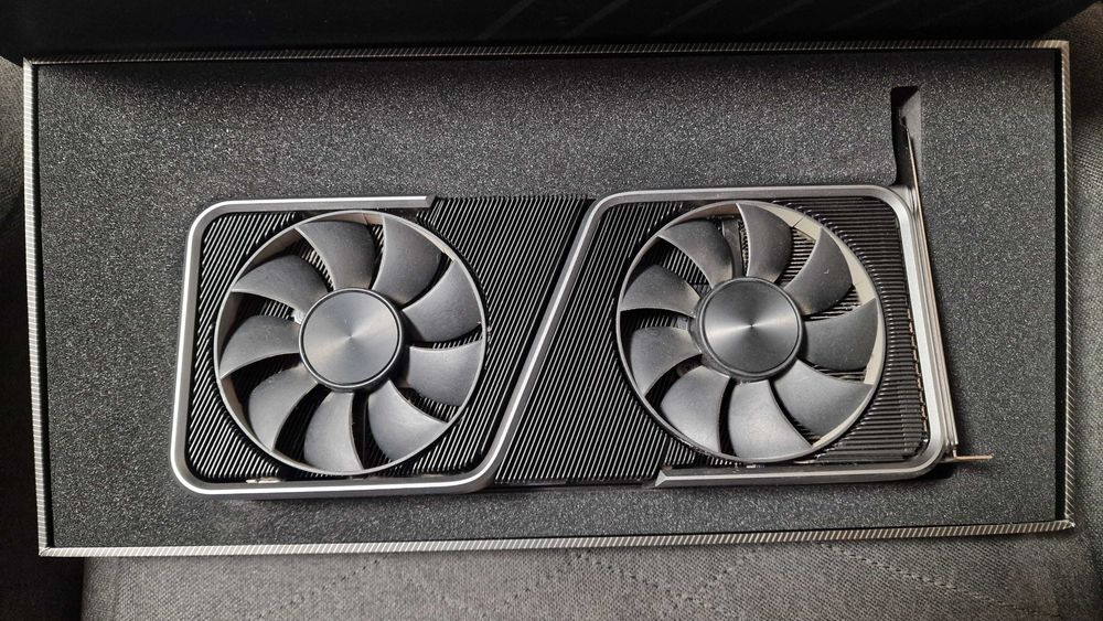 Продавам Nvidia RTX 3070 Founders Edition, Gigabyte 8 GB