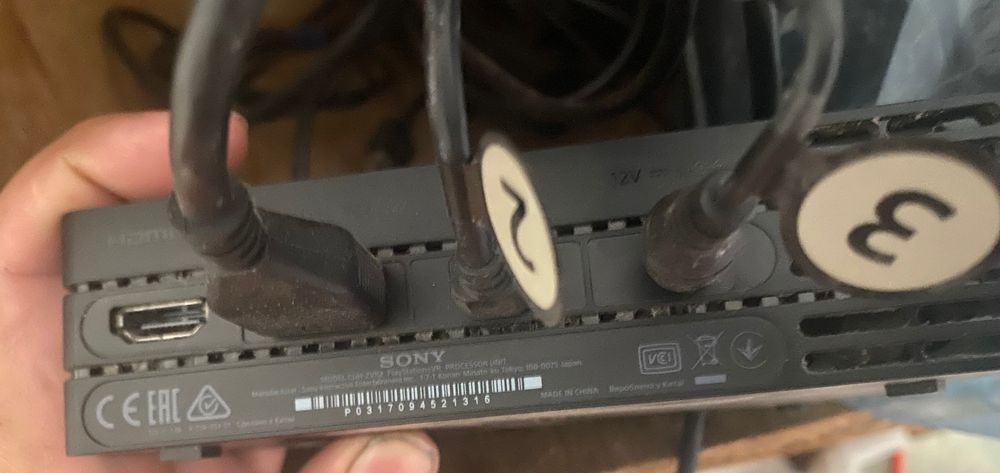 Продам PS4 fat, с виар