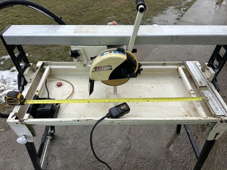 Masina de taita gresie