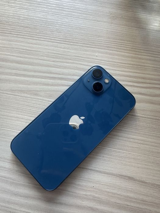 Iphone 13 в очень хорошем состоянии