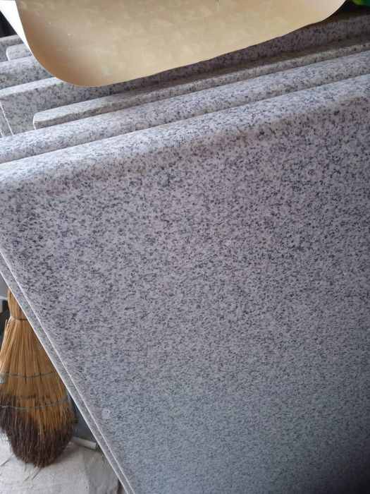 Capac mormânt, pisanie, capac granit, capac marmura