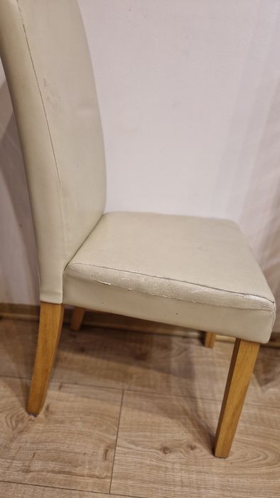 Продавам три стола