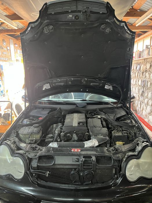 Mercedes c 180 kompresor  2002
