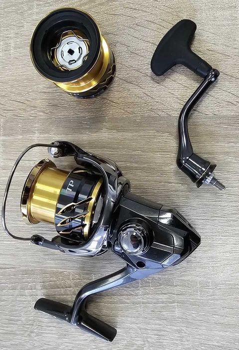 Спининг макара Shimano Twinpower 3000MHG + резервна шпула