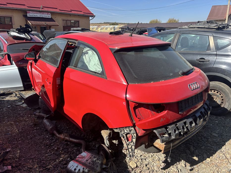 Oglinda haion Usi Audi A1