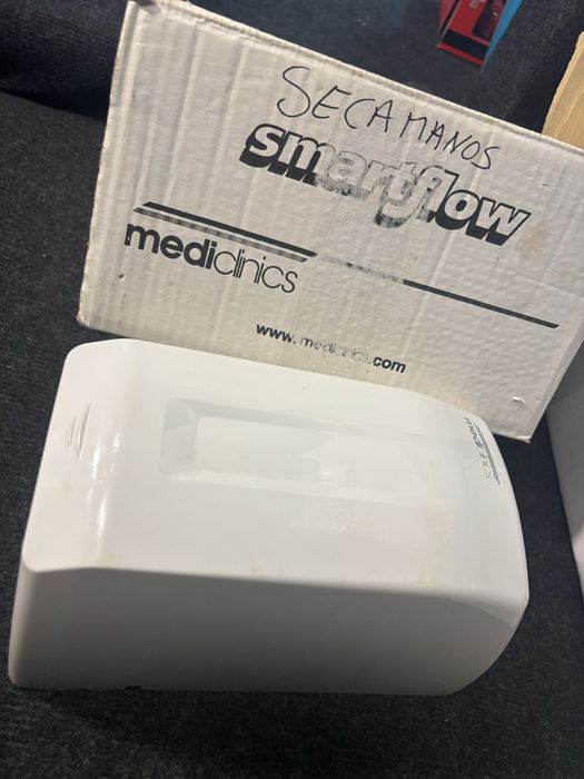 Uscator de maini  baie