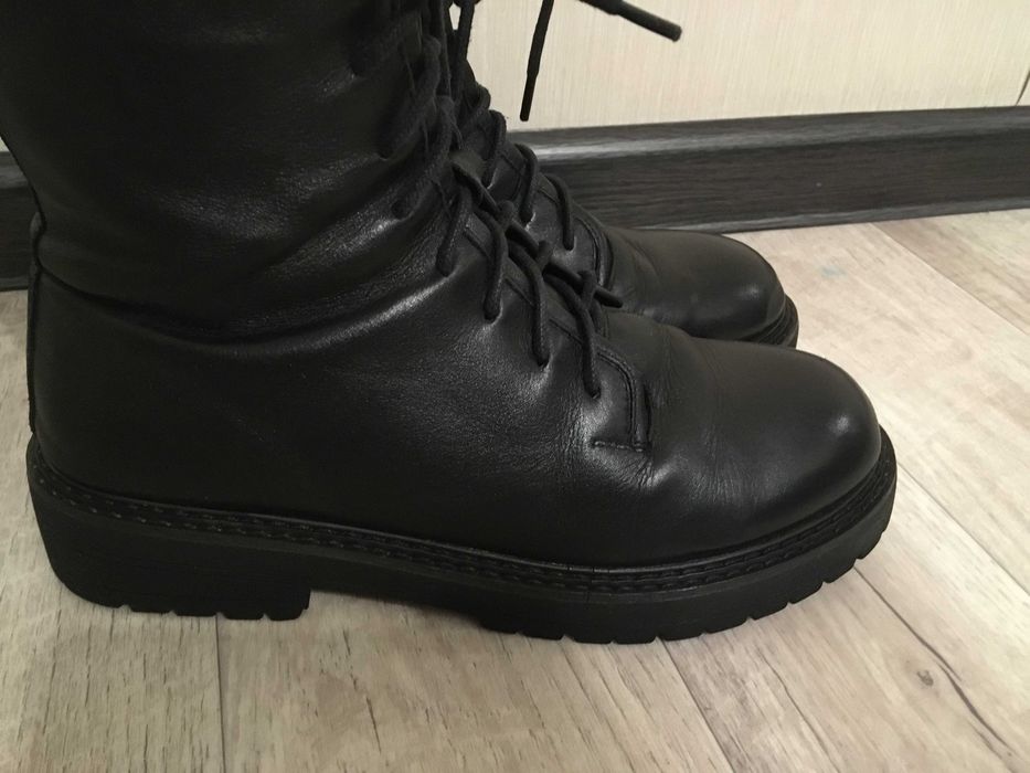 Демиссезонные ботинки