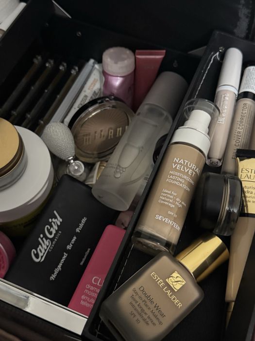 Макияж и прическа за 8к