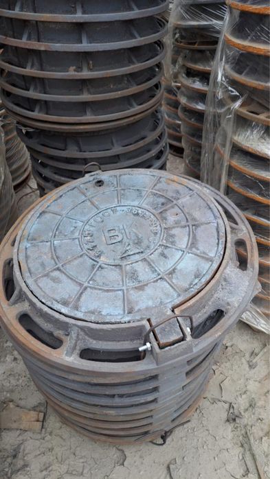 Люки чугунные , люк чугунный