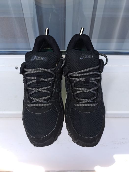 Vând Asics Trail Lazăr 4 nr 43,5 cu Gore-tex