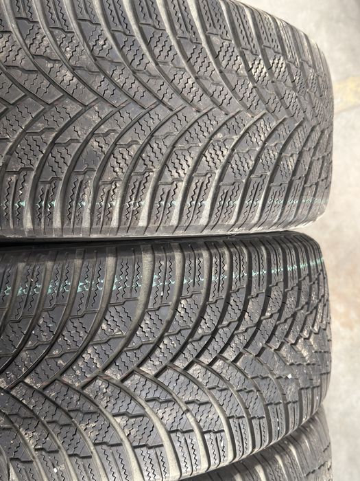 Vand 4 anvelope 225/55/18 firestone de iarnă sh