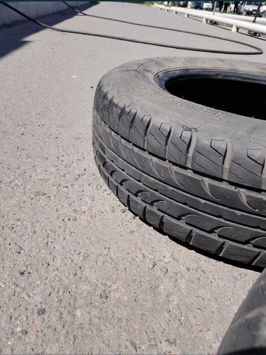 Продам пару летних шин
