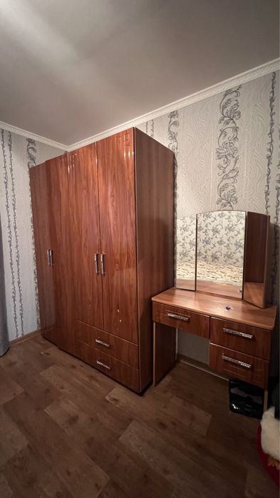 Продам спальный гарнитур