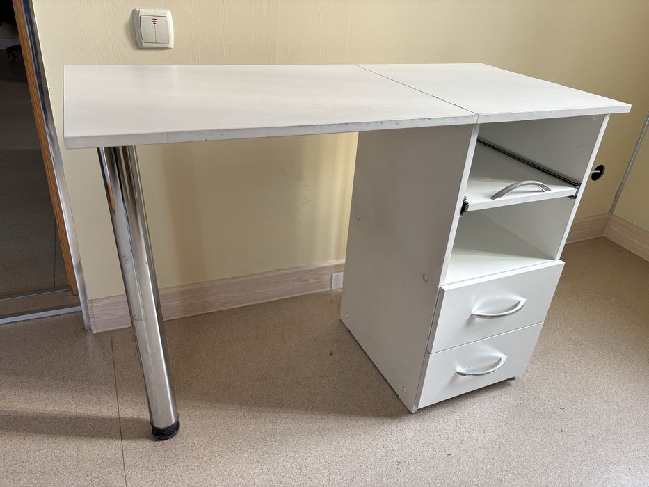 Продам Nail столы, подставки для рук, вытяжки, сушилки, .