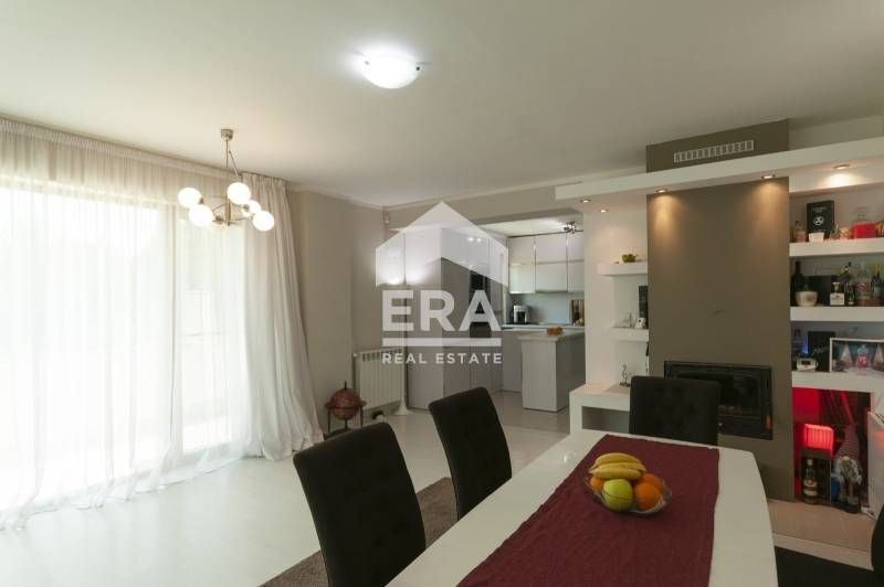 Продава се Къща в Варна, м-т Траката - 201 кв.м за 1816 €/кв.м - Снимка #3