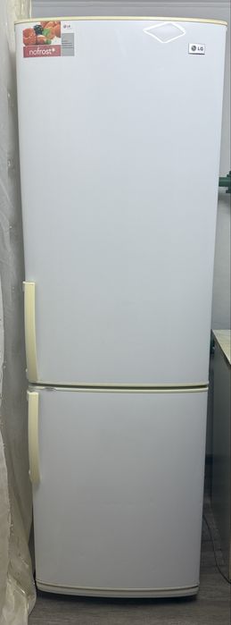 Продам Холодильник Lg