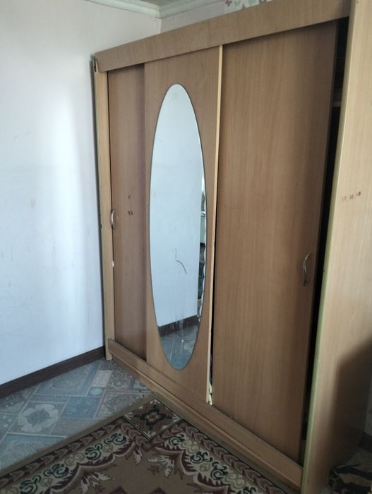 Продам мебель шифонер2..стол.кравать2 шт .