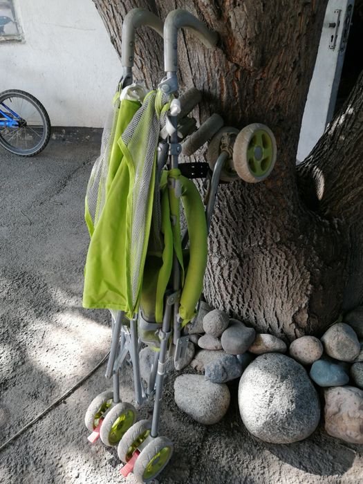 Прогулочная коляска