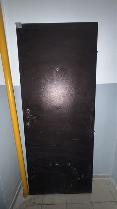 Входная дверь.