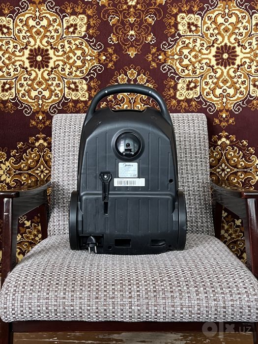 Пылесос Midea MKZC17M
