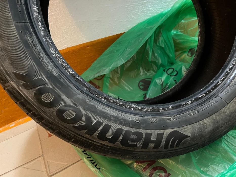 Продам б/у летнюю резину 235/55/18