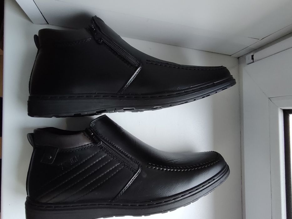 Продам новые ботинки демисезонные классические размер 45