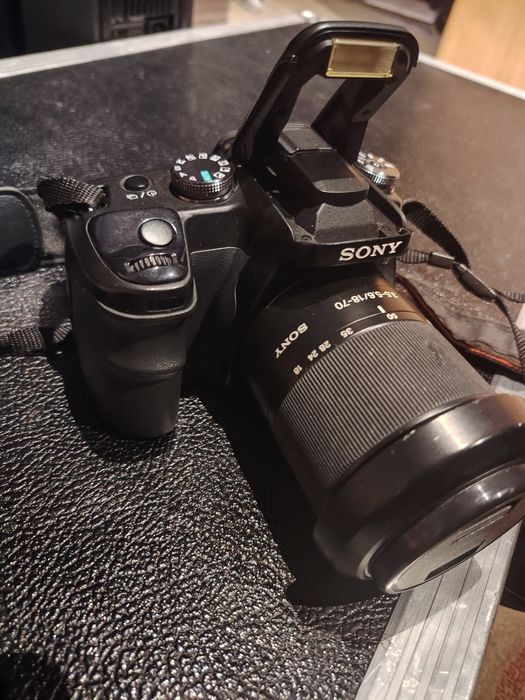 Фотоапарат Sony DSLR-A100