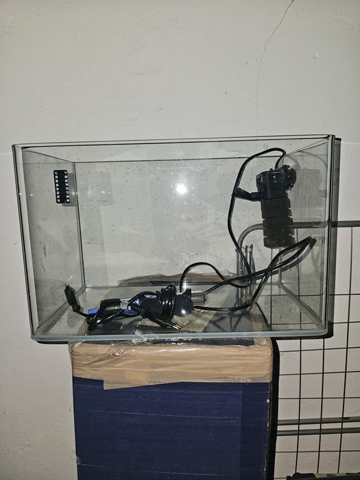 Acvariu de 30L curbat