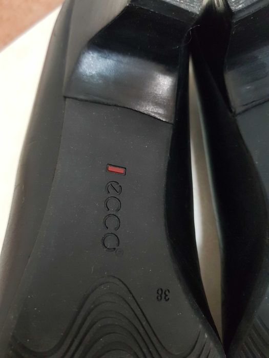 Туфли Ecco 37 практически новые