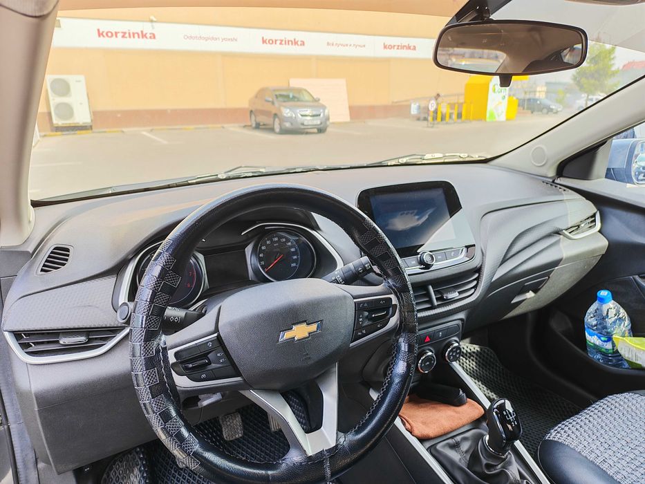 Onix 3LT sotiladi, kulrang metallik