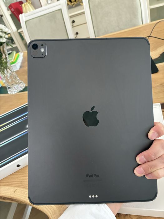Ipad m4 Е-сим 13 дюйм 256гиг
