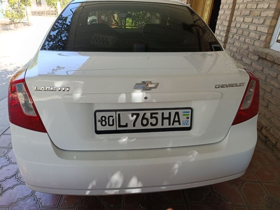 Chevrolet Lasetti 2012 yil ideal holatda