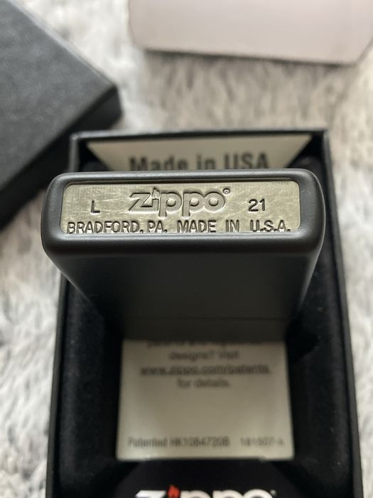 Brichetă zippo mercedes
