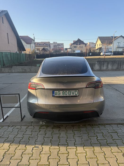 Tasla Model Y 2023 Long Range