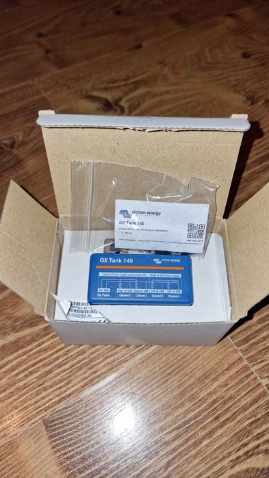 Display Victron GX Touch 5' & GX Tank 140