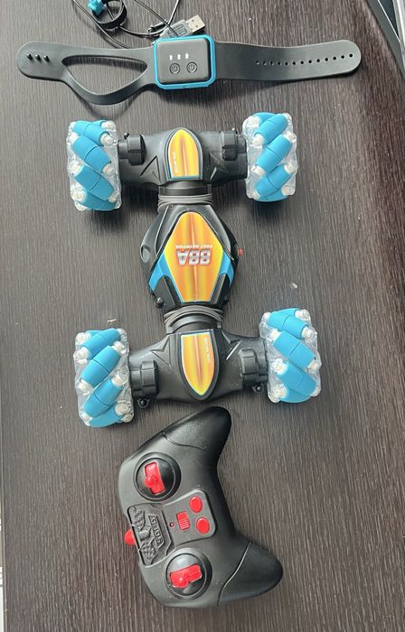 Masinuta cu telecomanda