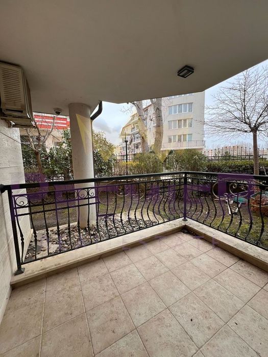 Продава се Двустаен апартамент в к.к. Слънчев бряг - 48 кв.м за 1438 €/кв.м - Снимка #9