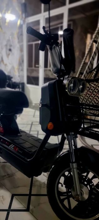 Skuter elektron sotiladi