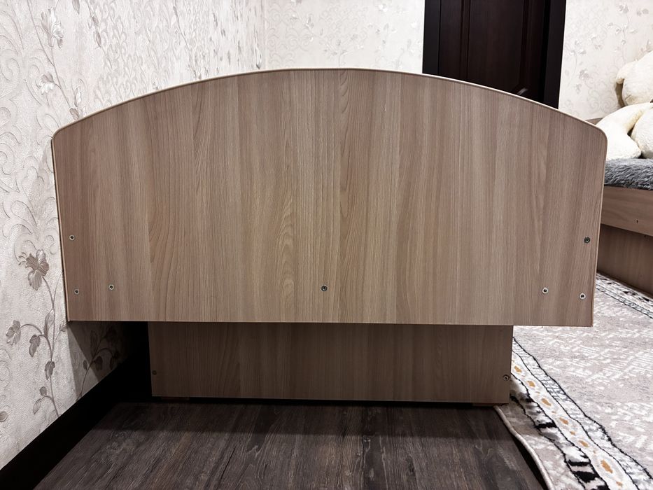 Продаю кровати