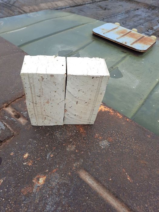 Пишган ва Хом гишт Кирпич