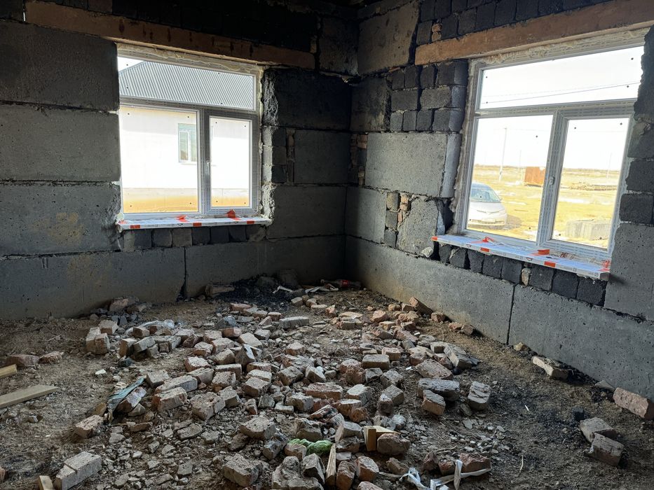 Жер үй сатылады  .